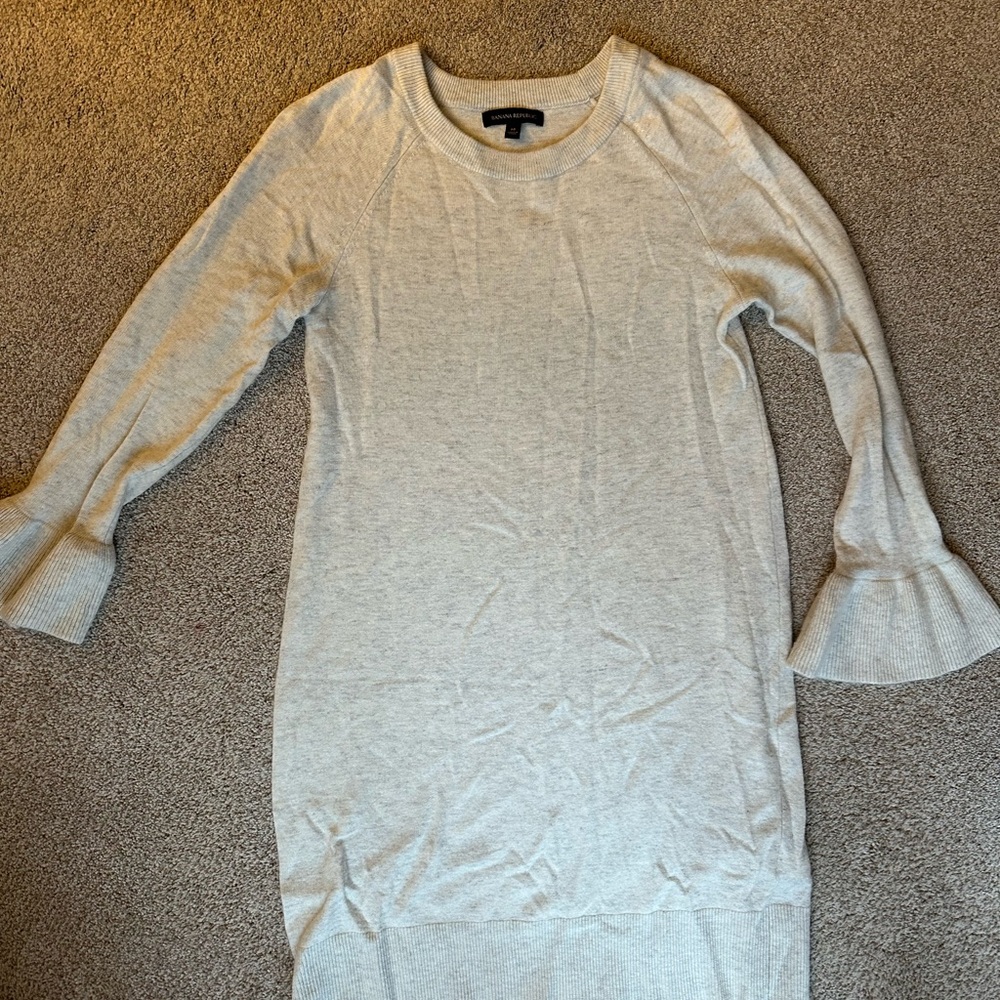 Banana Republic Light Gray Knit Top